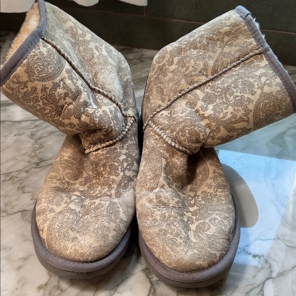 UGG Cream and Gray Paisley Boots - Picture 2 of 8
